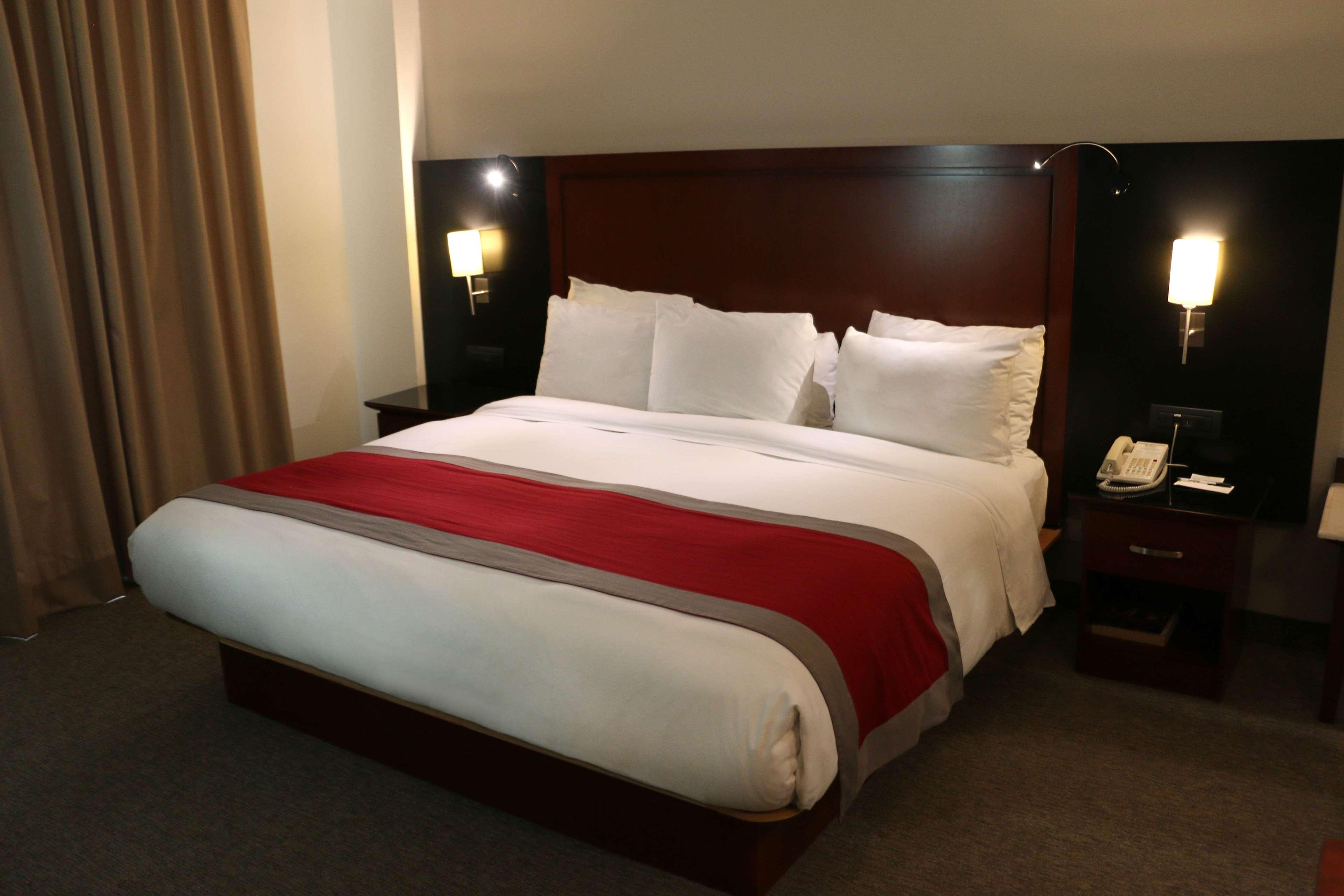 Radisson Poliforum Plaza Hotel León de los Aldamas Extérieur photo