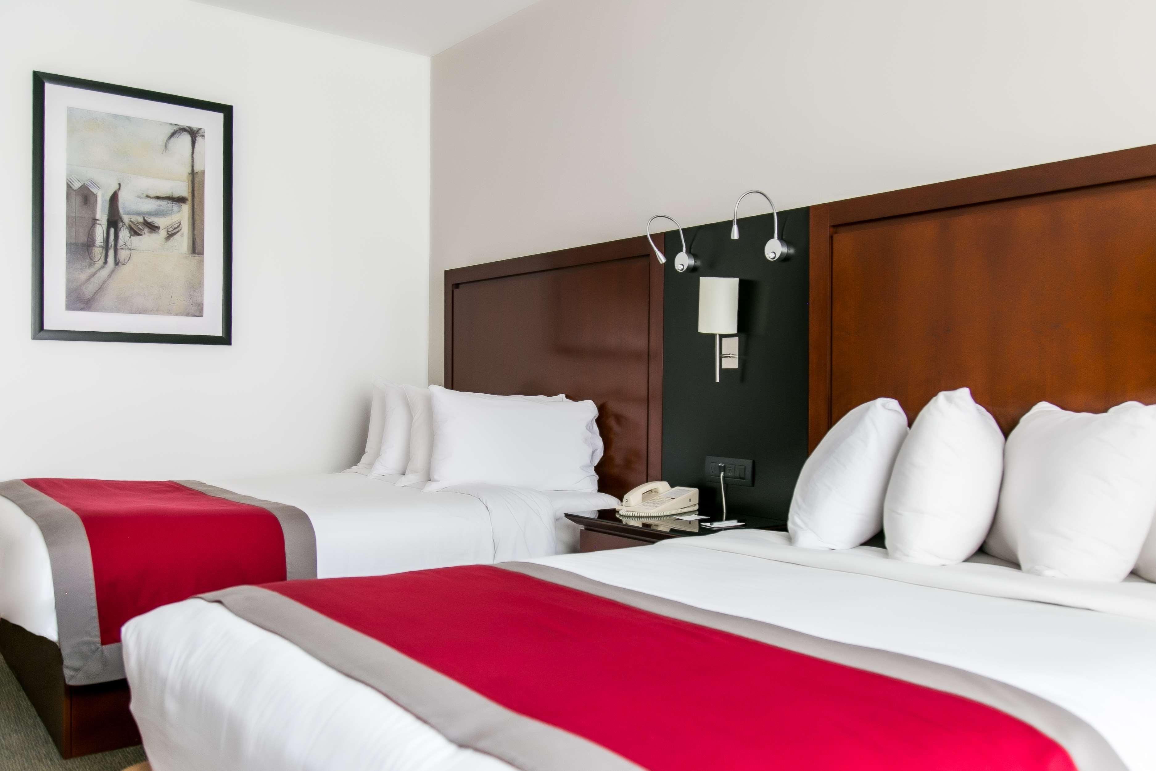 Radisson Poliforum Plaza Hotel León de los Aldamas Extérieur photo